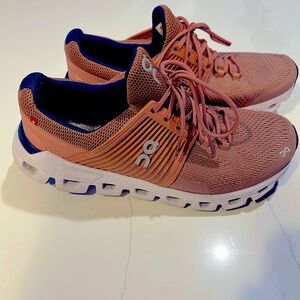 On Running Cloudswift 2.0 Sneakers in Blush and Blue W8.5 MSRP $199